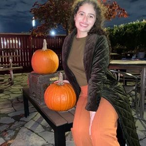 Meet your Posher, Julia